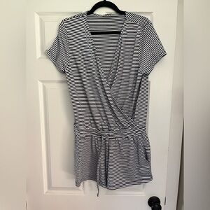Vineyard vines Striped Black and White Romper